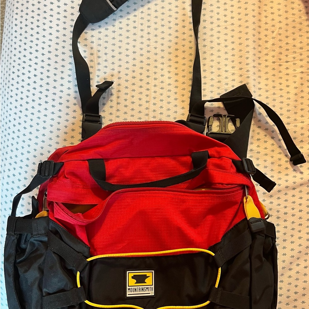 Mountainsmith Crossbody Lumbar Bag